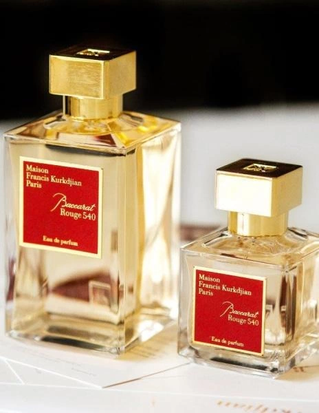 معرفی 10 تا از بهترین عطر و پرفیوم های زنانه موجود در ایران - Baccarat Rouge 540 Eau de Parfum