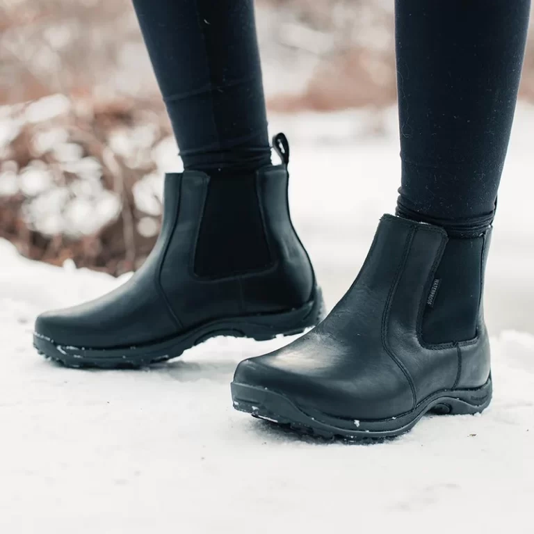 معرفی 8 بوت و چکمه عالی زنانه مناسب برف و فصل زمستان - چکمه Baffin Telluride Women’s Boot