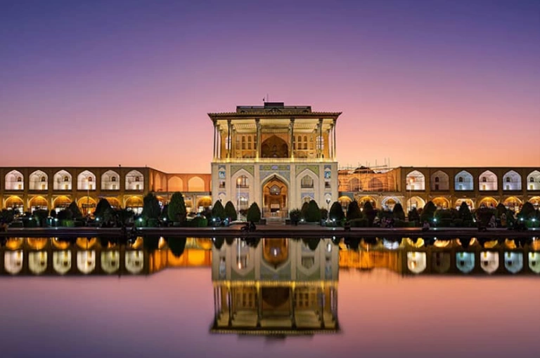 معرفی 12 شهر مناسب برای مسافرت عید نوروز + جاذبه های توریستی - اصفهان